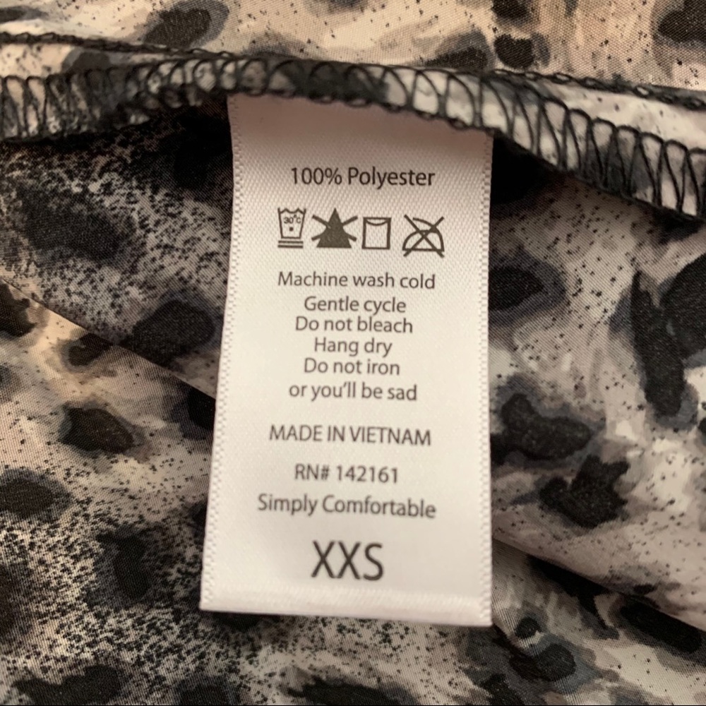 NWT Lularoe Deanne Wrap Skirt - Picture 3 of 4